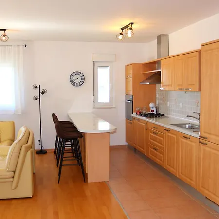 Aurora Appartement *