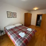 Aurora Apartman