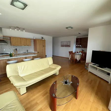 Aurora Luxury Apartment *