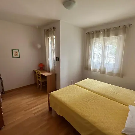 Aurora Luxury Apartment *