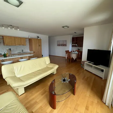 Aurora Luxury Apartment *