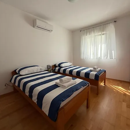 Aurora Luxury *